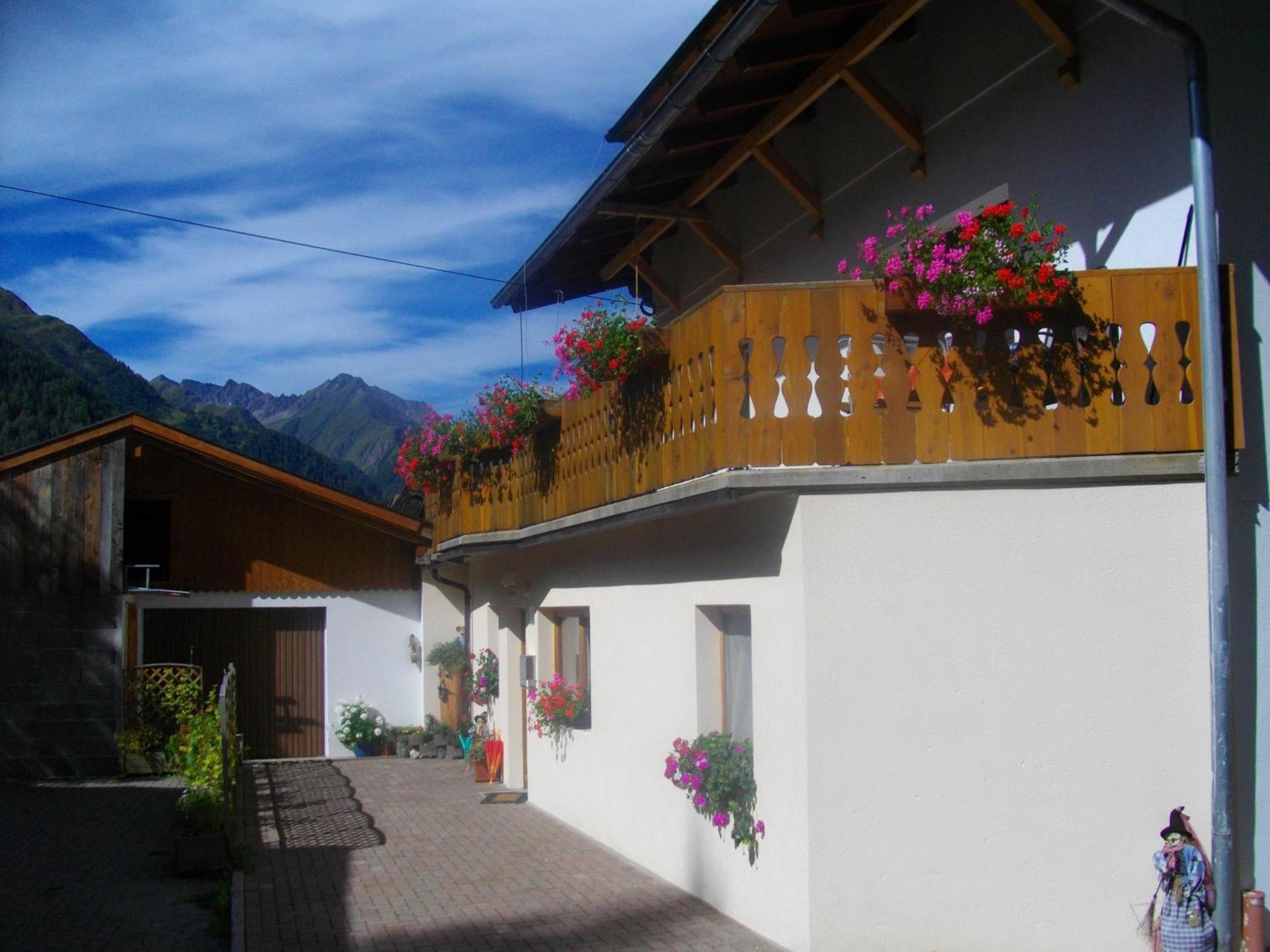 Ferienwohnung Haus Bergblick Prägraten Exterior foto