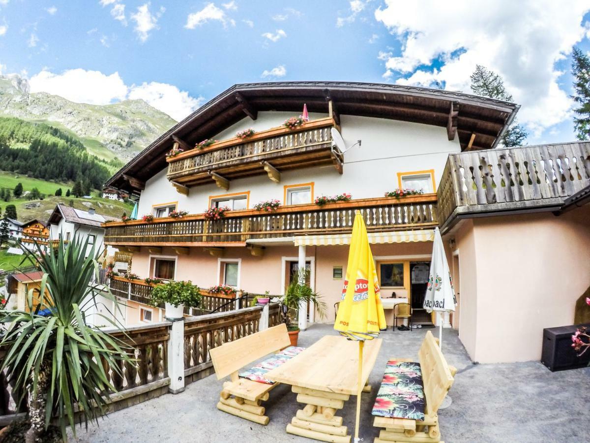 Ferienwohnung Haus Bergblick Prägraten Exterior foto